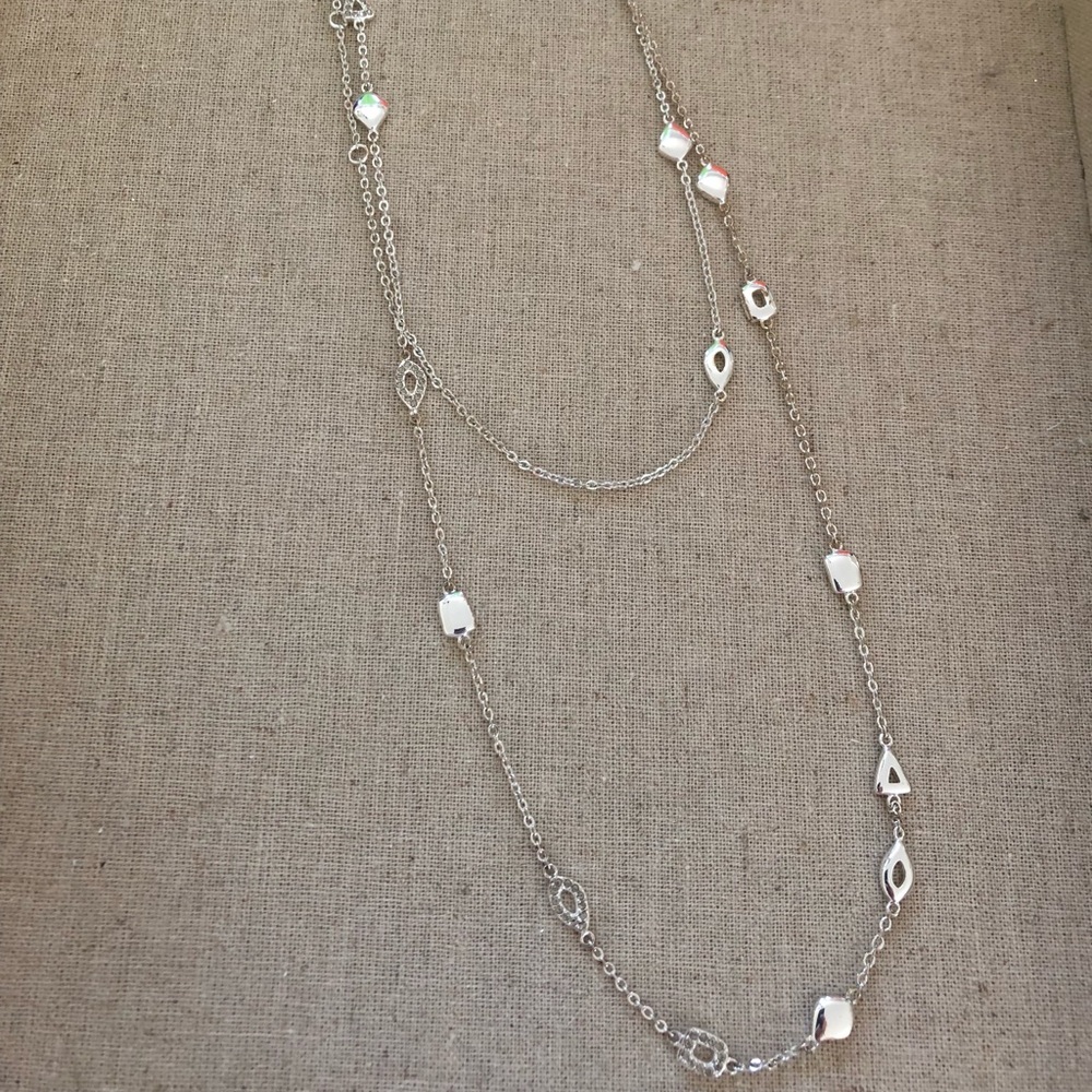Stella and Dot Necklace- Hanne Station
